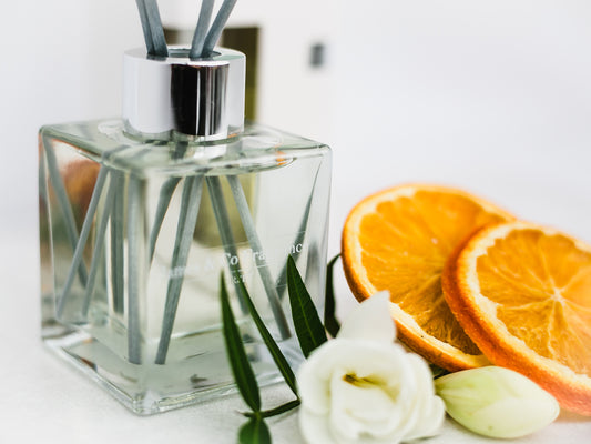 No. 5 Green Reed Diffuser – Fresh Garden Floral